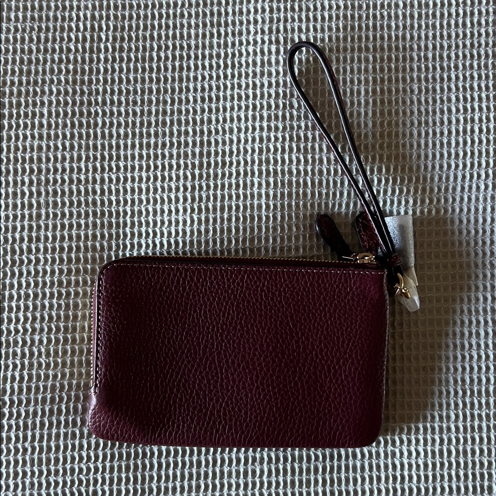 Coach wristlet - Picture 2 of 4